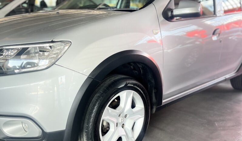
								RENAULT SANDERO STEPWAY 900T full									