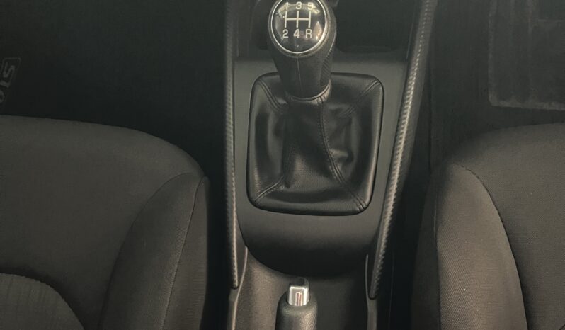 
								Toyota Starlet 1.5 XI full									