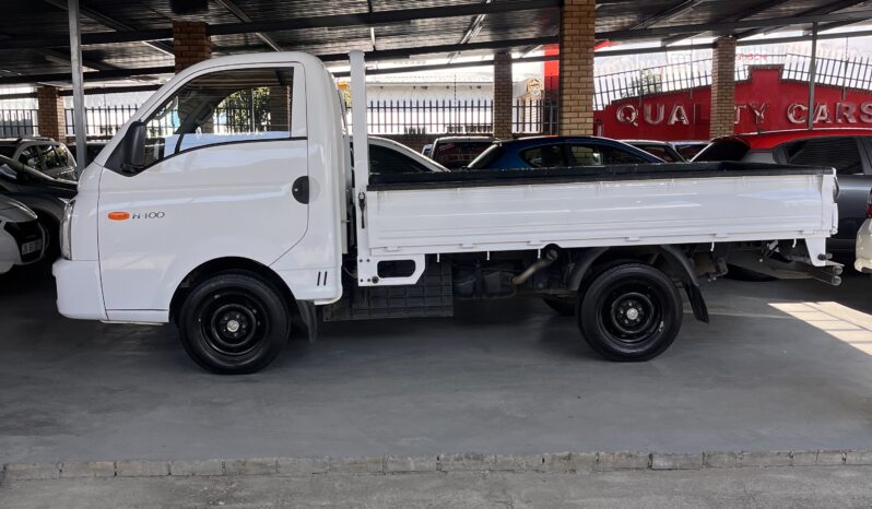 
								HYUNDAI H100 2.6 Diesel Manual full									